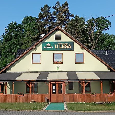 Restaurace A Penzion U Lesa Havířov المظهر الخارجي الصورة